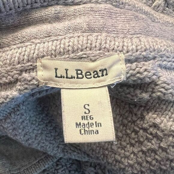 L.L. Bean 100% cotton grey cardigan. Size small - Picture 3 of 8